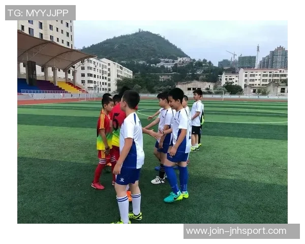 足球运动的魅力与技巧探讨如何提升个人和团队的竞技水平